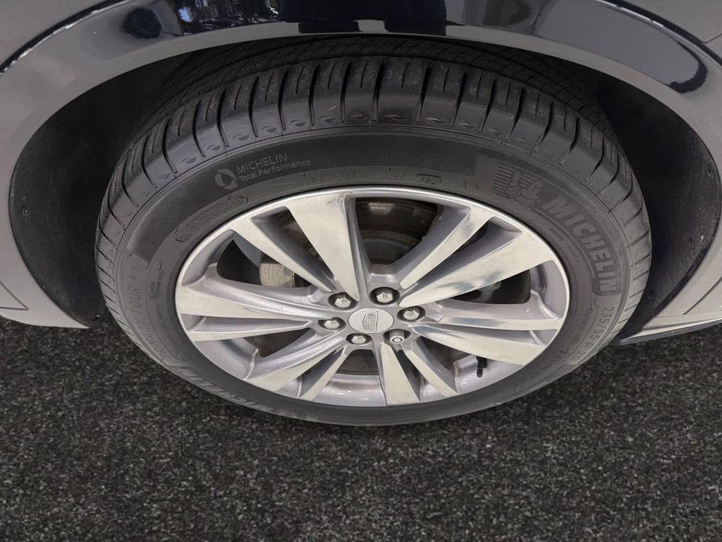 used 2024 Cadillac XT6 car, priced at $47,288
