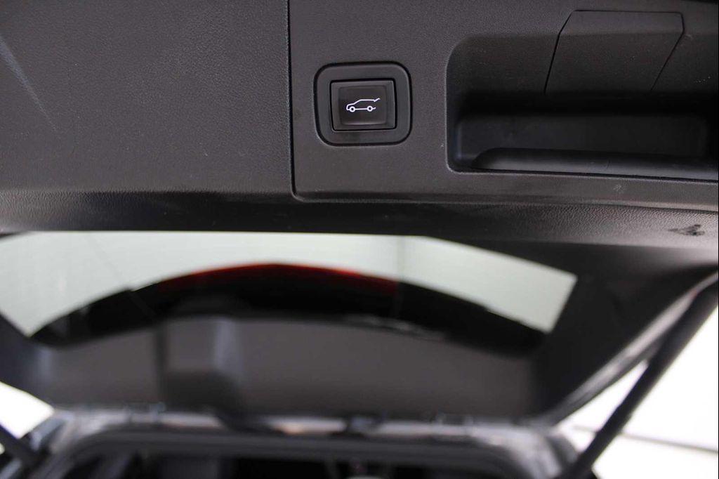 used 2023 Cadillac XT5 car, priced at $32,998