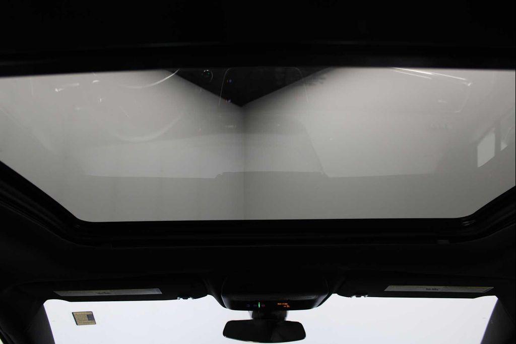 used 2023 Cadillac XT5 car, priced at $32,998