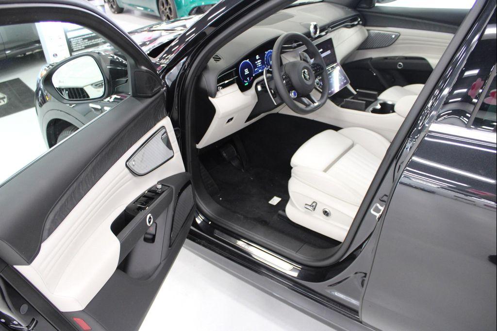 used 2024 Maserati Grecale car, priced at $68,420