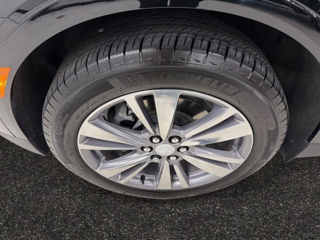used 2024 Cadillac XT5 car, priced at $46,388