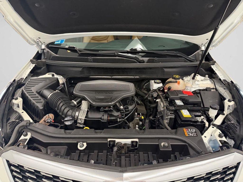 used 2022 Cadillac XT5 car, priced at $32,998