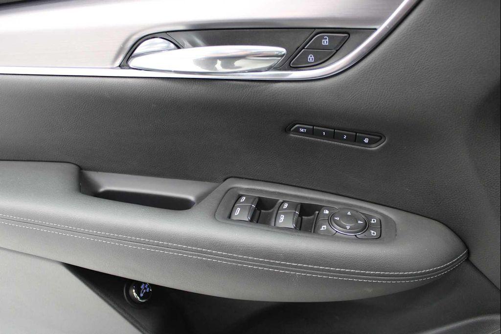used 2024 Cadillac XT6 car, priced at $40,688