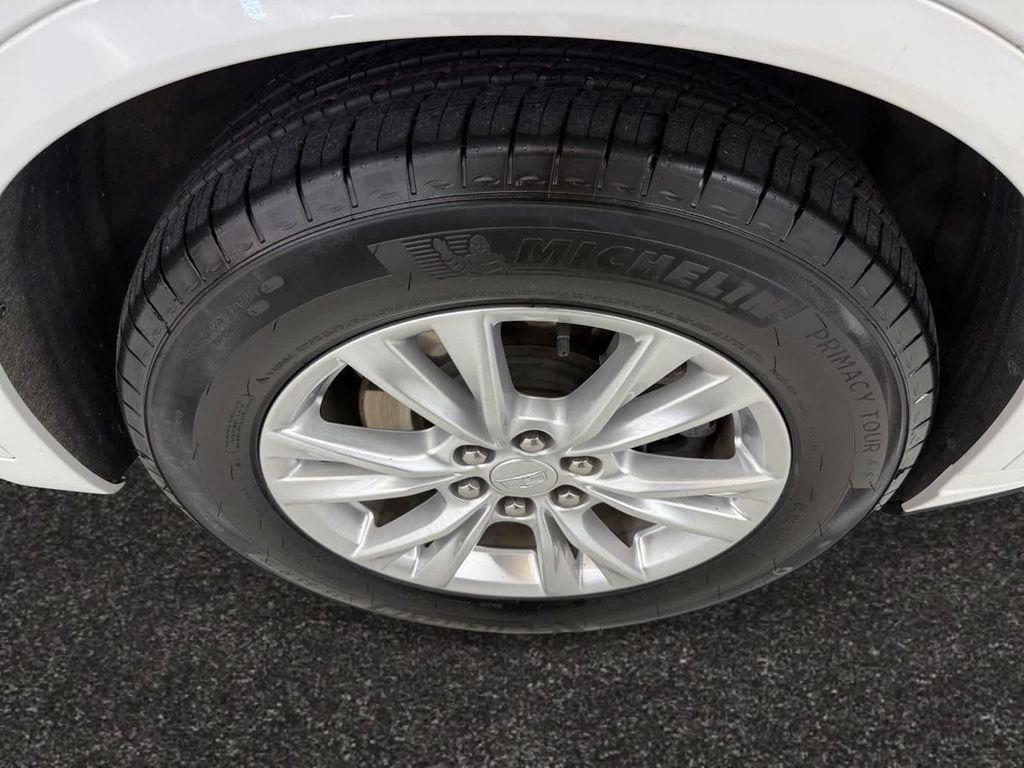 used 2024 Cadillac XT6 car, priced at $40,688