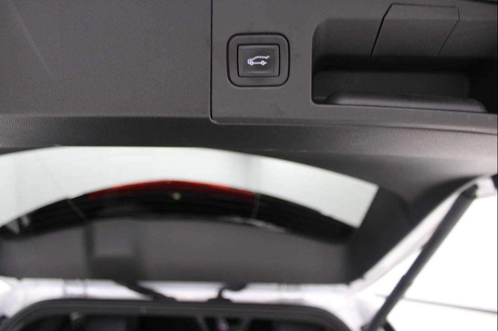 used 2023 Cadillac XT5 car, priced at $34,998