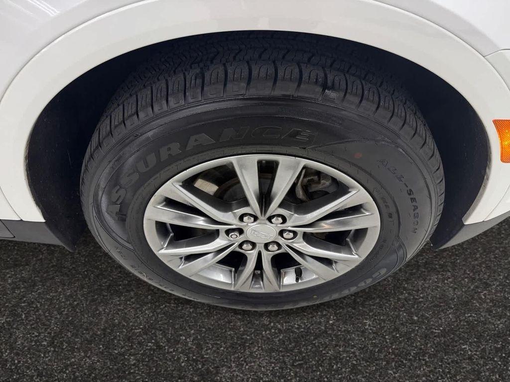 used 2023 Cadillac XT5 car, priced at $34,998