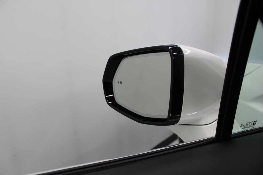 used 2023 Cadillac XT5 car, priced at $34,998