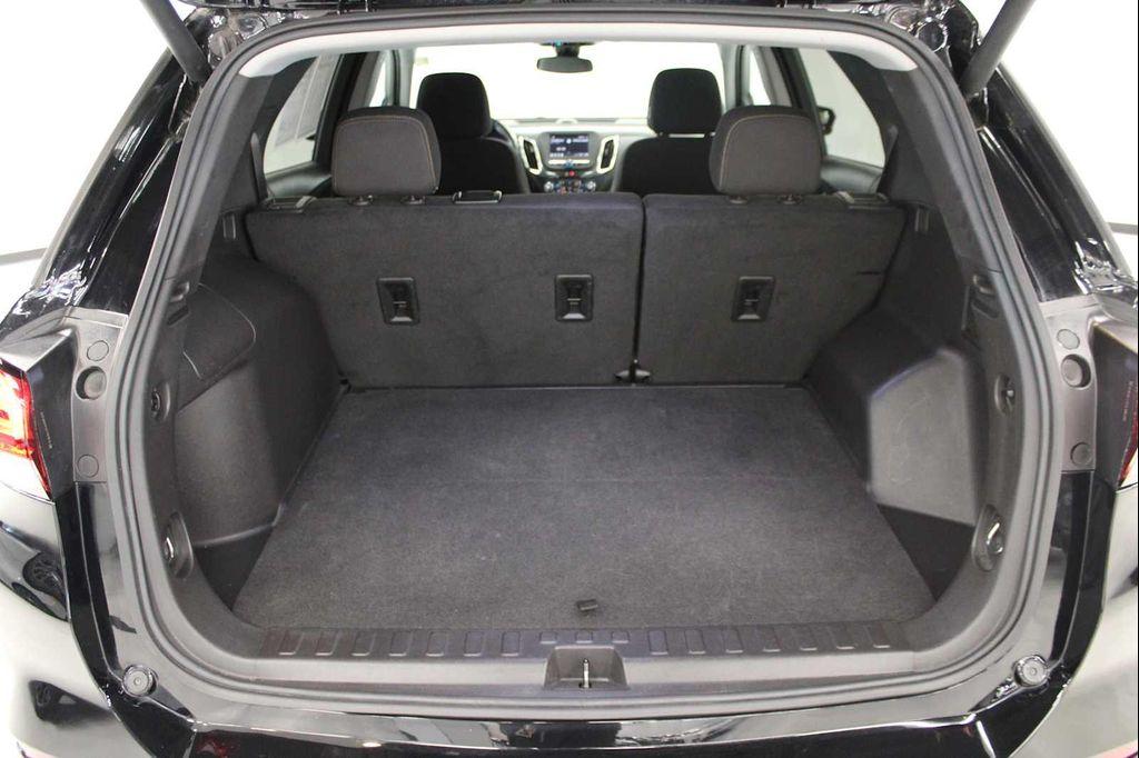 used 2024 Chevrolet Equinox car, priced at $22,998