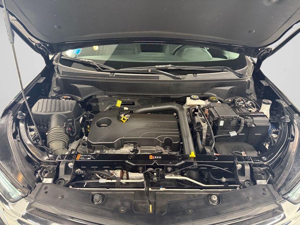 used 2024 Chevrolet Equinox car, priced at $22,998