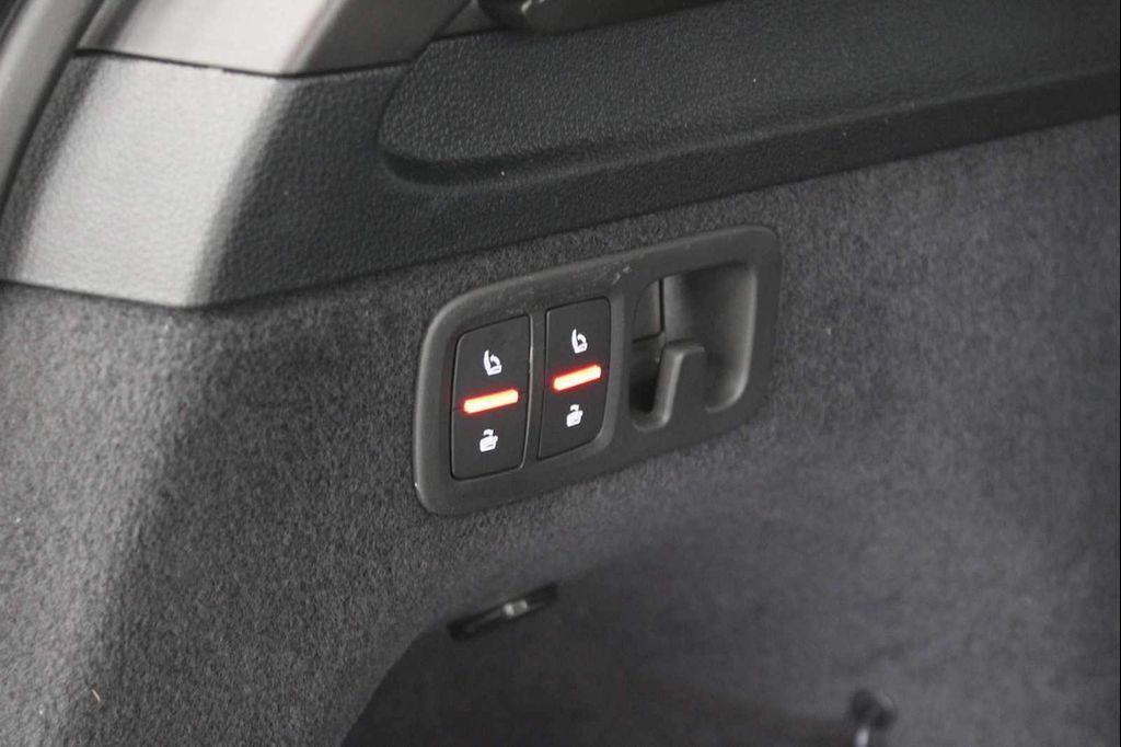 used 2025 Audi Q7 car, priced at $59,988