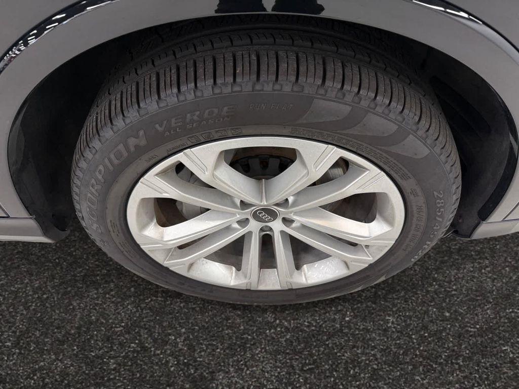 used 2025 Audi Q7 car, priced at $59,988