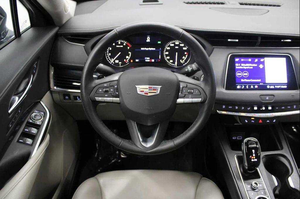 used 2020 Cadillac XT4 car, priced at $21,698