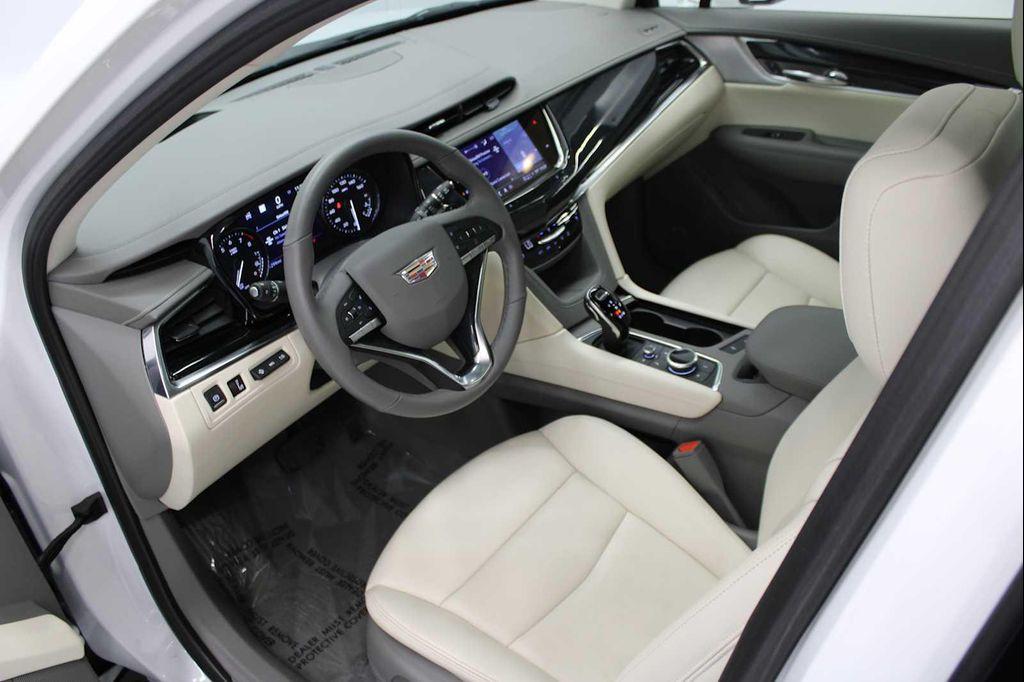 used 2023 Cadillac XT6 car, priced at $37,588