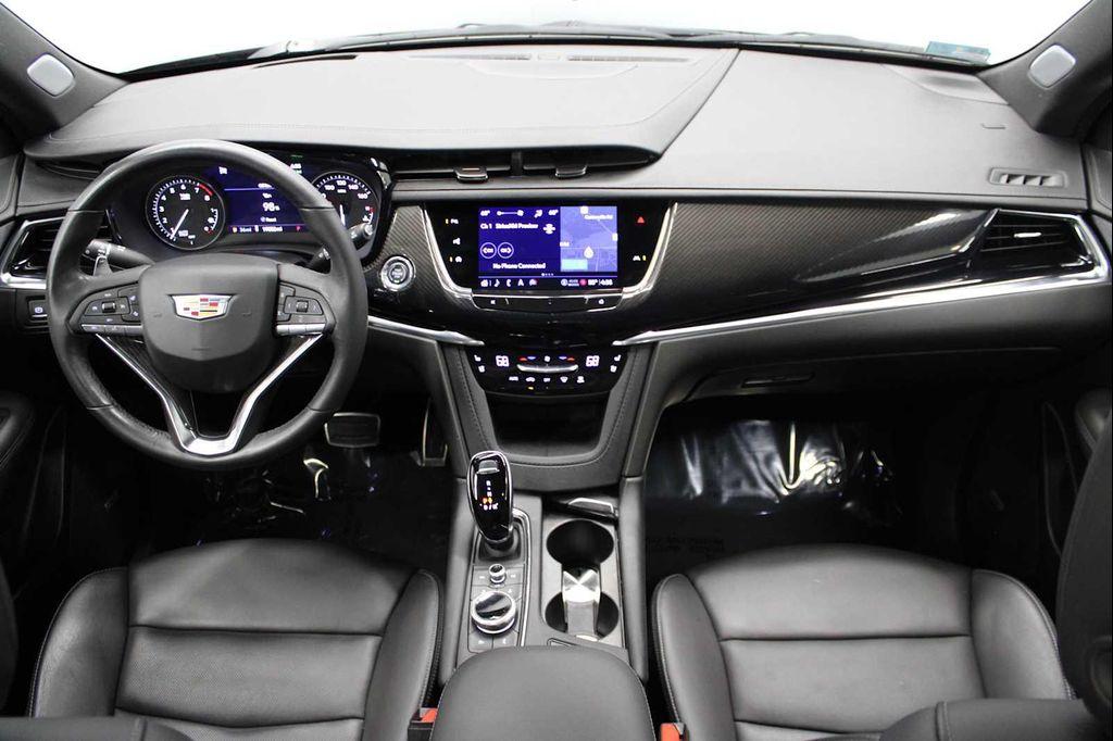 used 2024 Cadillac XT6 car, priced at $48,998