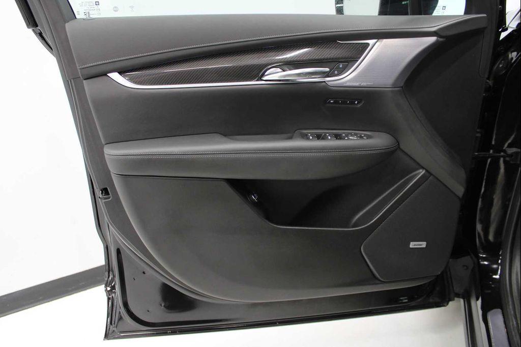 used 2024 Cadillac XT6 car, priced at $48,998