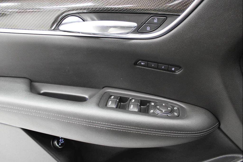 used 2021 Cadillac XT6 car, priced at $32,498