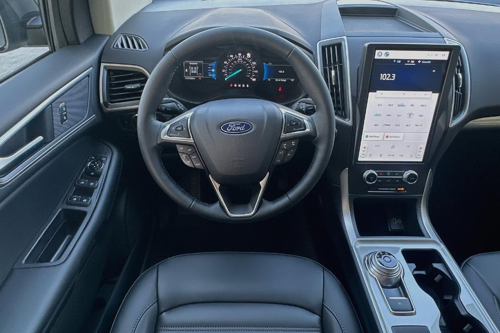 new 2024 Ford Edge car, priced at $37,554