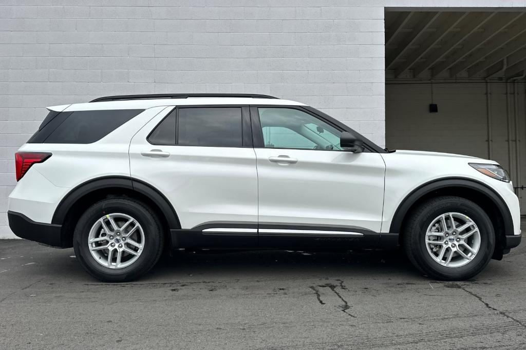 new 2025 Ford Explorer car, priced at $49,240