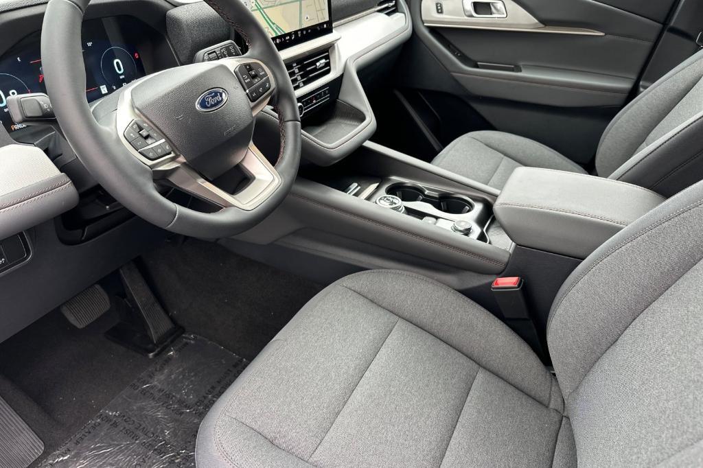 new 2025 Ford Explorer car, priced at $49,240