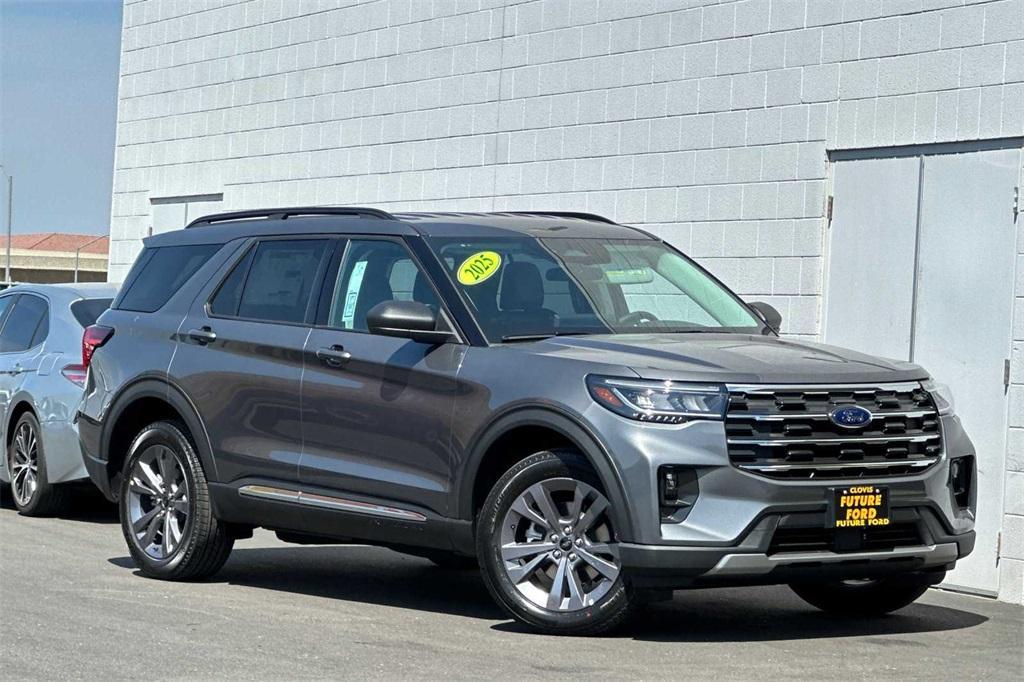 new 2025 Ford Explorer car, priced at $56,100