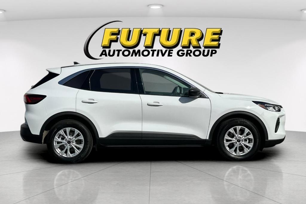 new 2024 Ford Escape car, priced at $27,401