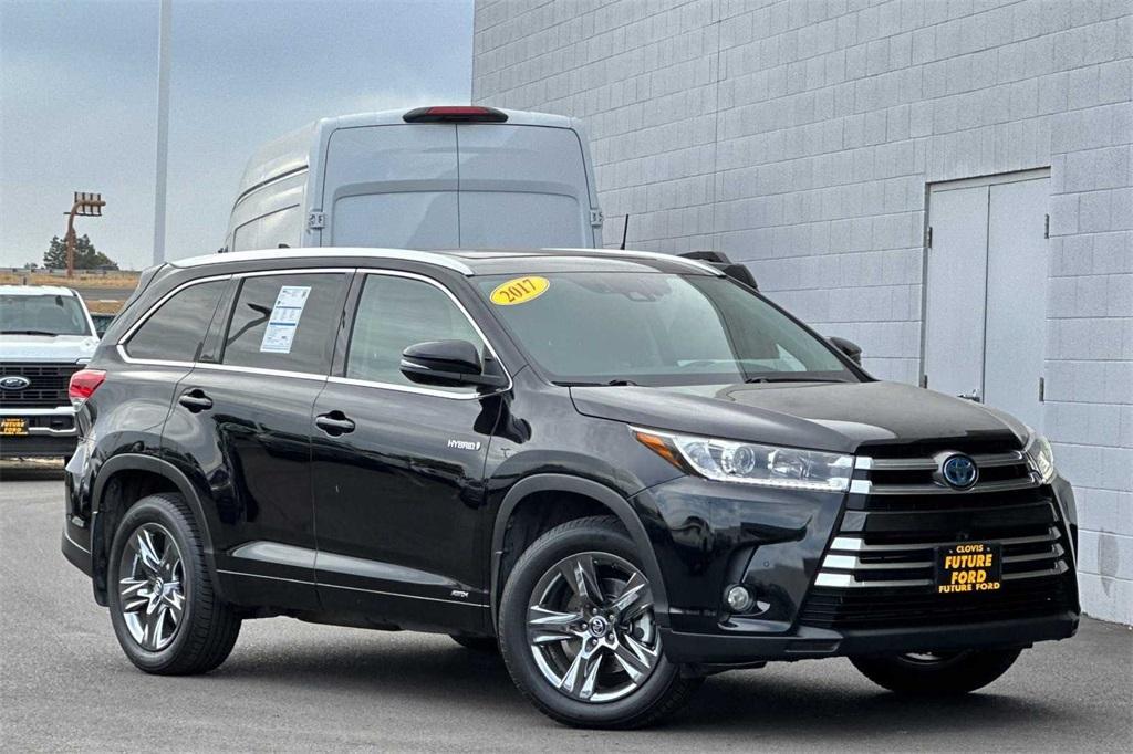 used 2017 Toyota Highlander Hybrid car, priced at $25,978