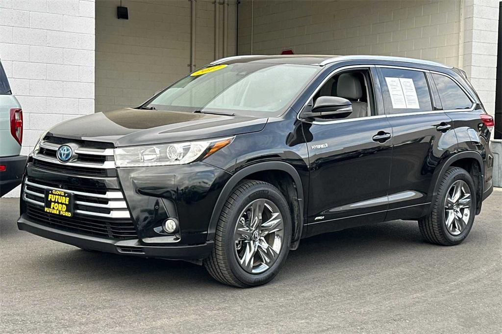 used 2017 Toyota Highlander Hybrid car, priced at $25,978