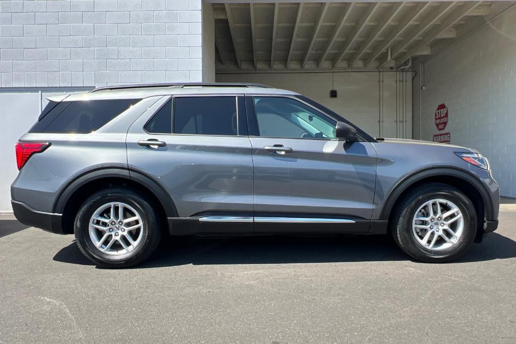 new 2025 Ford Explorer car, priced at $41,450