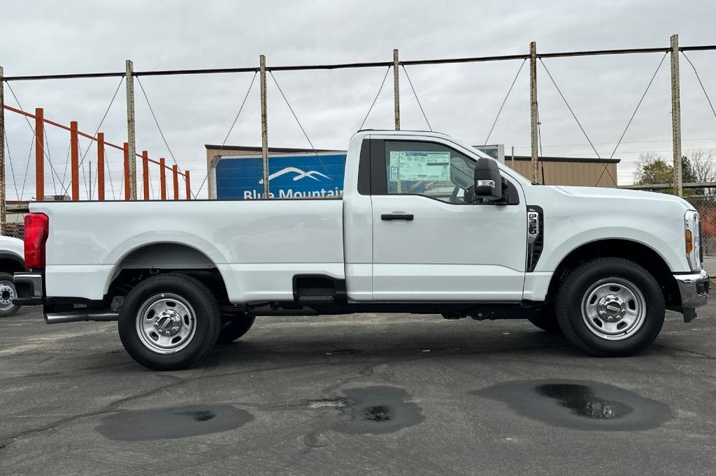 new 2024 Ford F-350 car, priced at $53,910