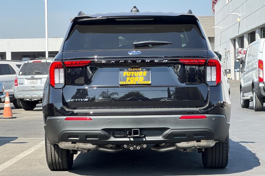 new 2025 Ford Explorer car, priced at $48,345