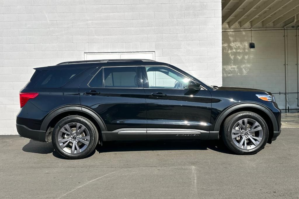 new 2024 Ford Explorer car, priced at $55,988