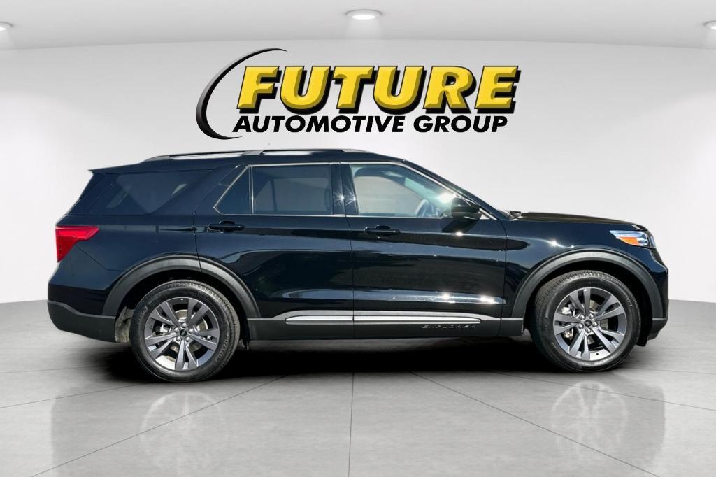 new 2024 Ford Explorer car, priced at $39,995