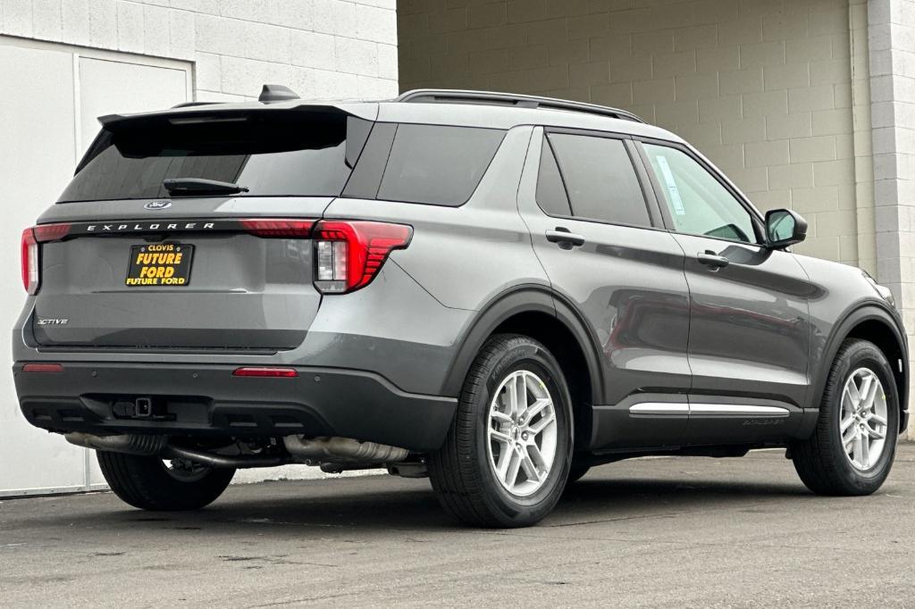 new 2025 Ford Explorer car, priced at $48,445