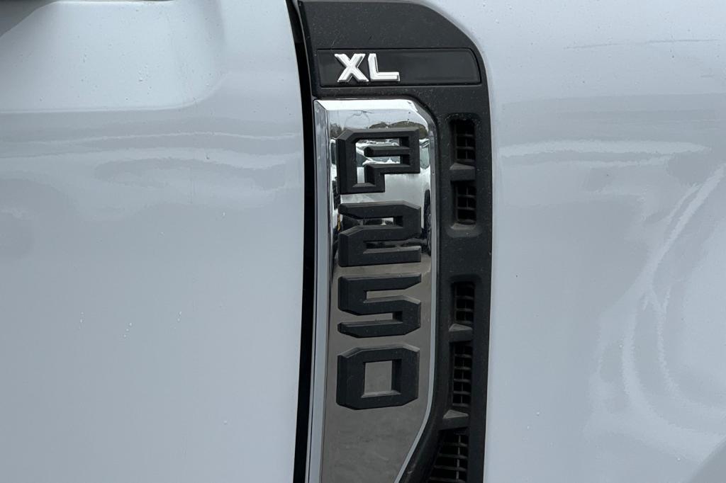 new 2024 Ford F-250 car, priced at $64,914