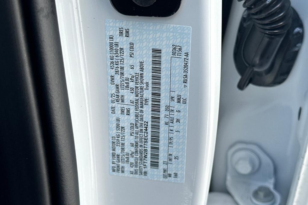 new 2025 Ford F-250 car, priced at $79,720