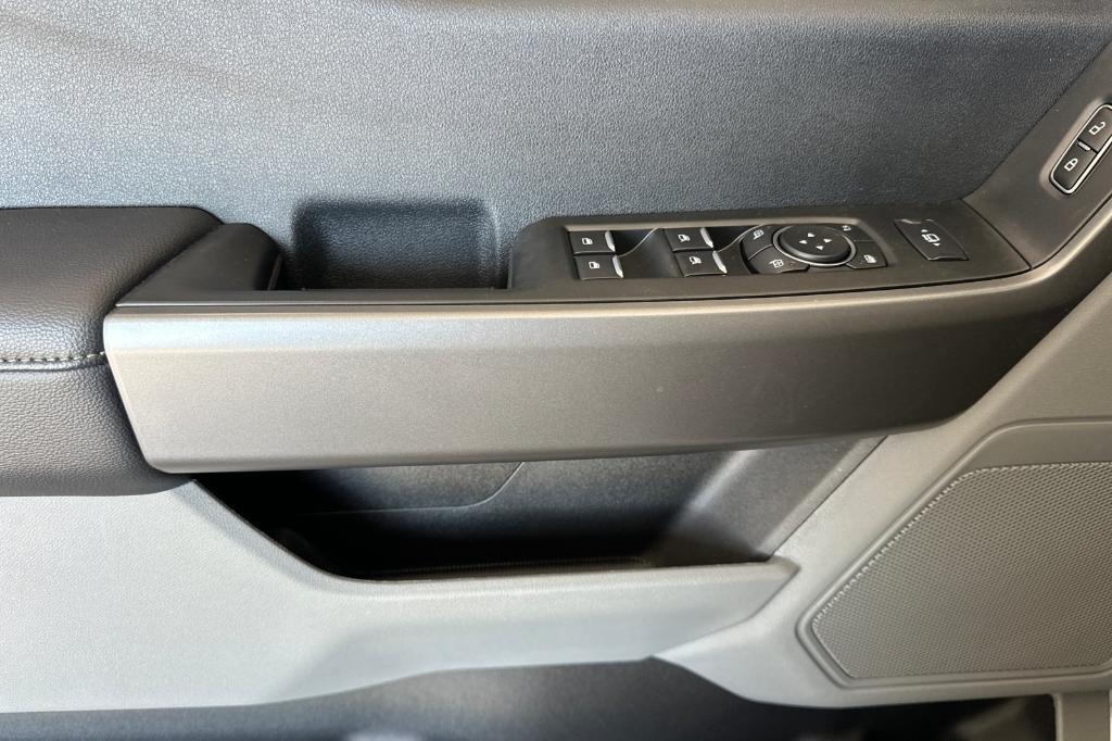 new 2025 Ford F-250 car, priced at $79,720