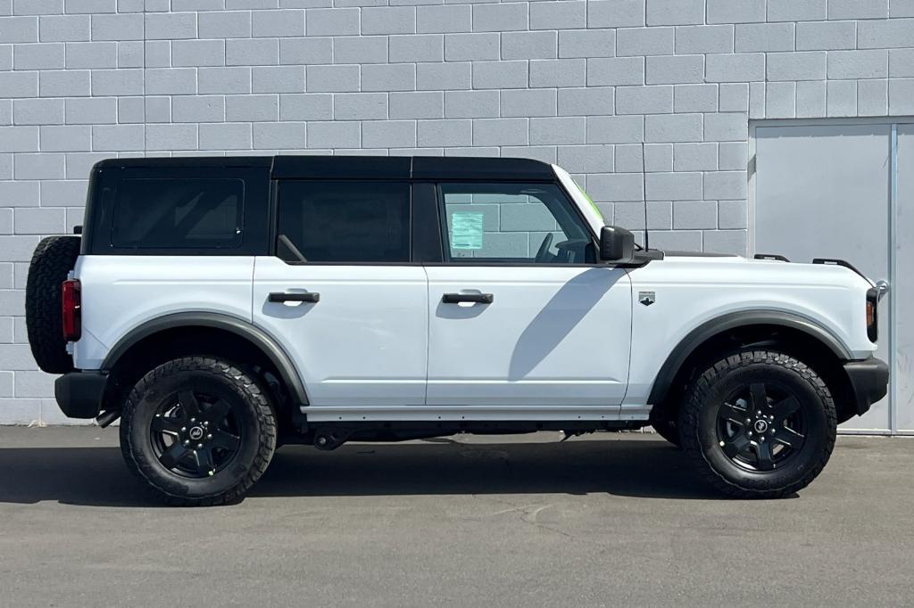 new 2025 Ford Bronco car, priced at $45,622