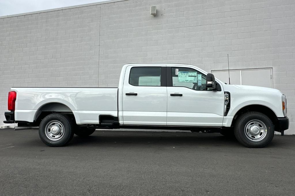 new 2024 Ford F-350 car, priced at $57,090