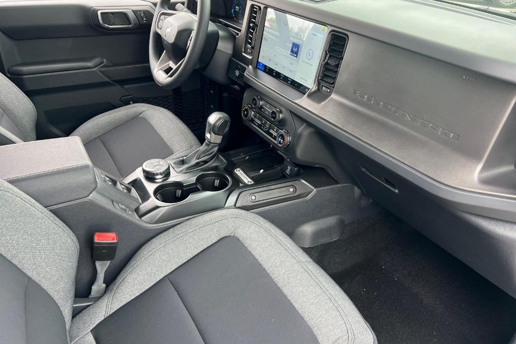 new 2025 Ford Bronco car, priced at $51,075