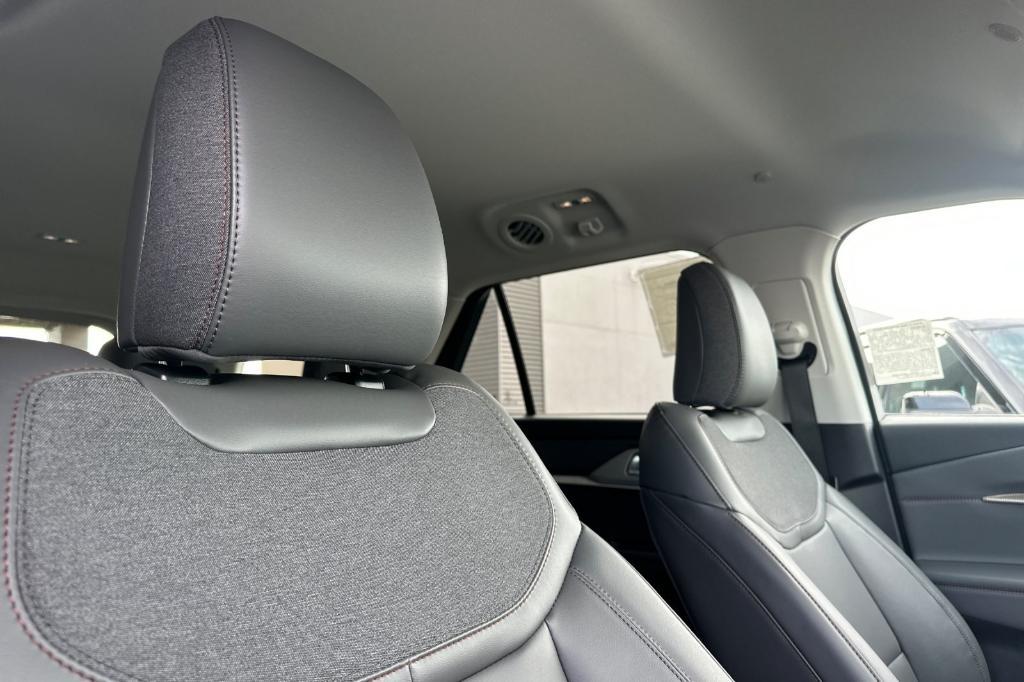 new 2025 Ford Explorer car, priced at $41,620