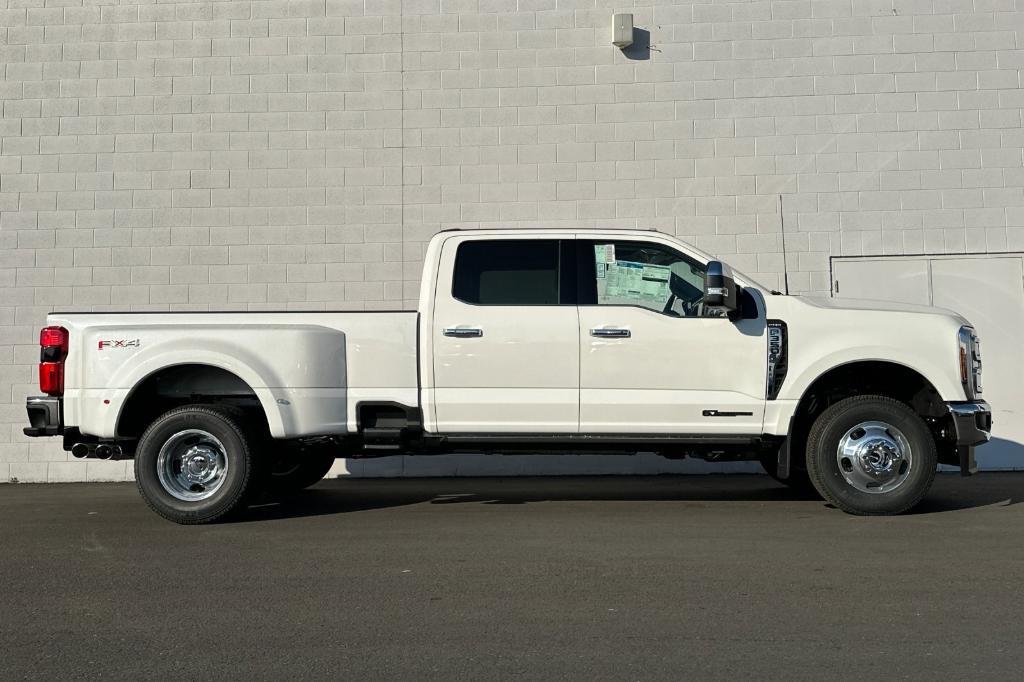 new 2025 Ford F-350 car, priced at $100,925