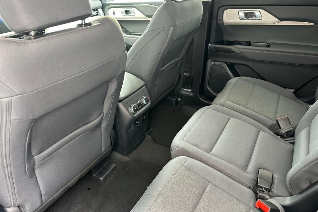 new 2025 Ford Explorer car, priced at $45,445