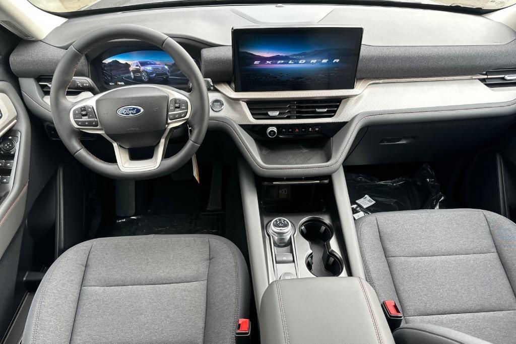 new 2025 Ford Explorer car, priced at $45,445