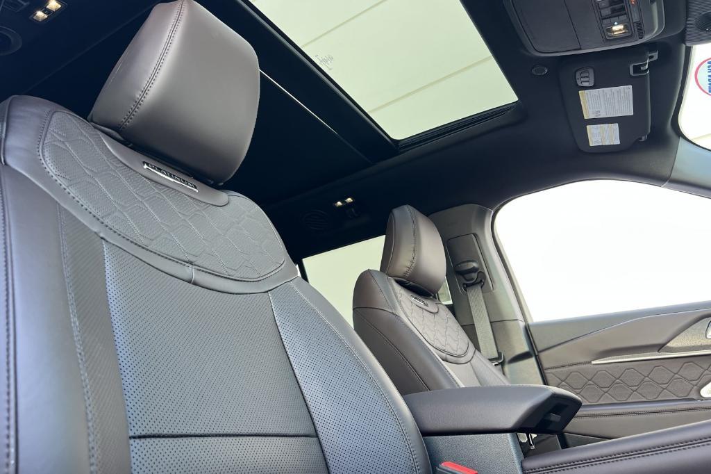 new 2025 Ford Explorer car, priced at $69,100