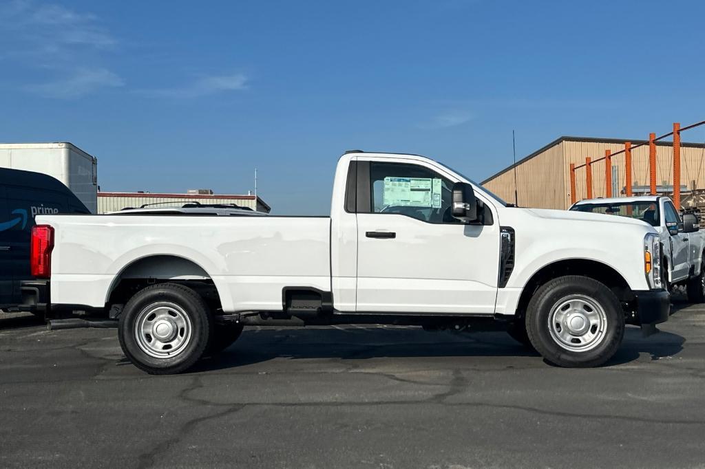 new 2024 Ford F-350 car, priced at $46,095