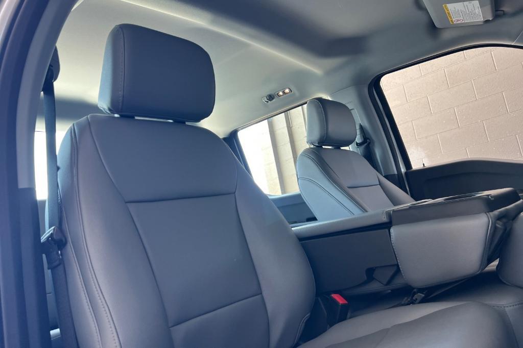 new 2025 Ford F-250 car, priced at $70,675
