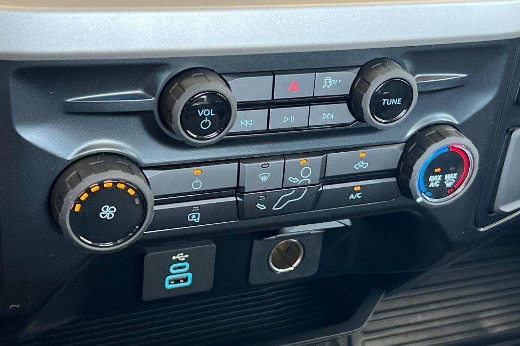 new 2025 Ford F-250 car, priced at $70,675