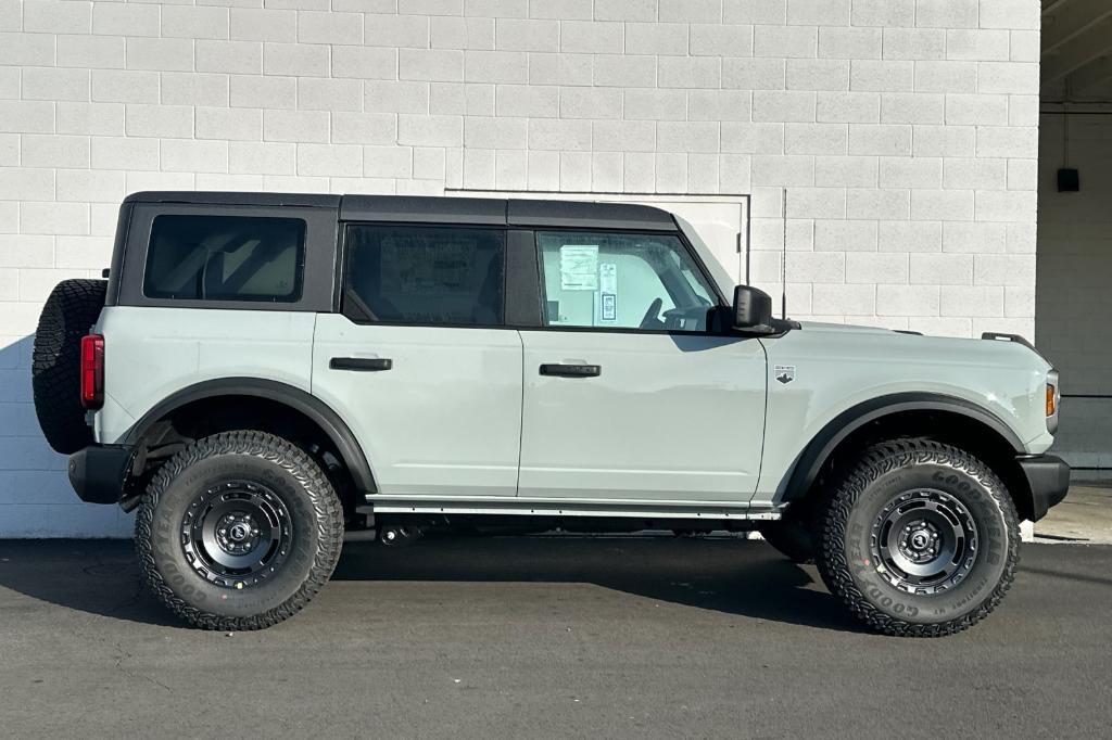 new 2024 Ford Bronco car, priced at $61,355