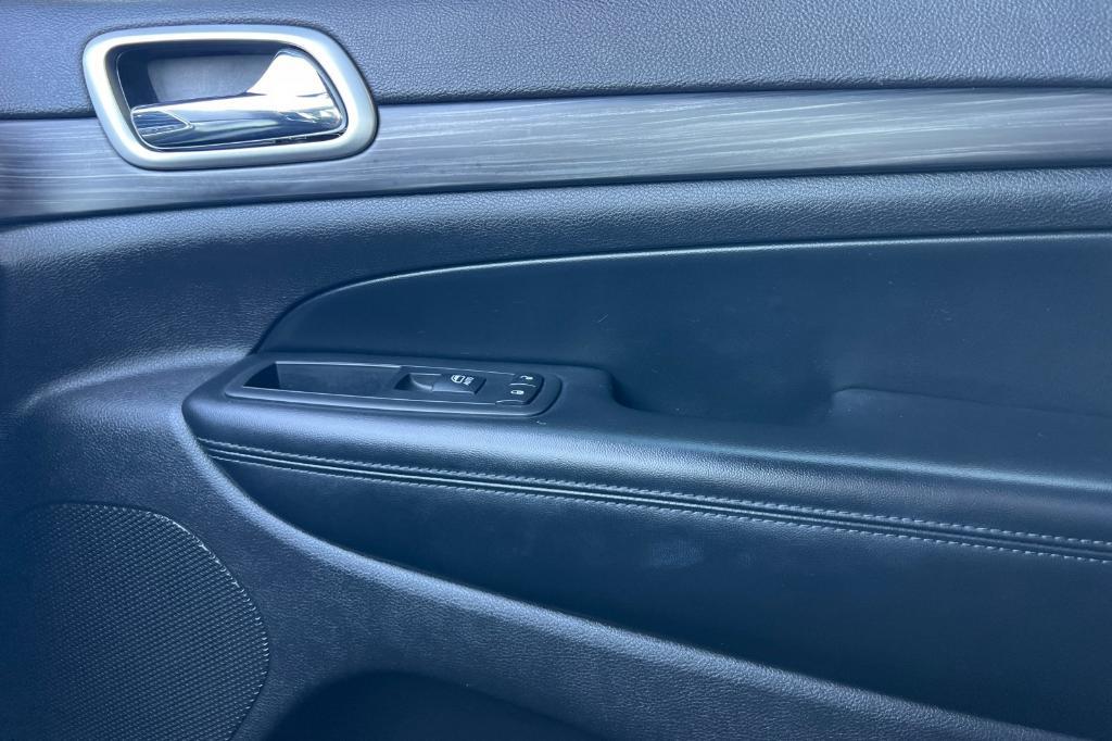 used 2019 Jeep Grand Cherokee car, priced at $23,951