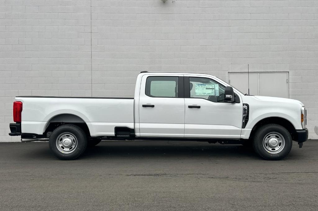 new 2024 Ford F-350 car, priced at $57,090